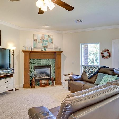 Quaint Noble Home 6 Mi To University Of Oklahoma! Norman Buitenkant foto