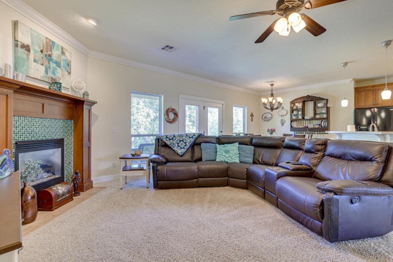 Quaint Noble Home 6 Mi To University Of Oklahoma! Norman Buitenkant foto